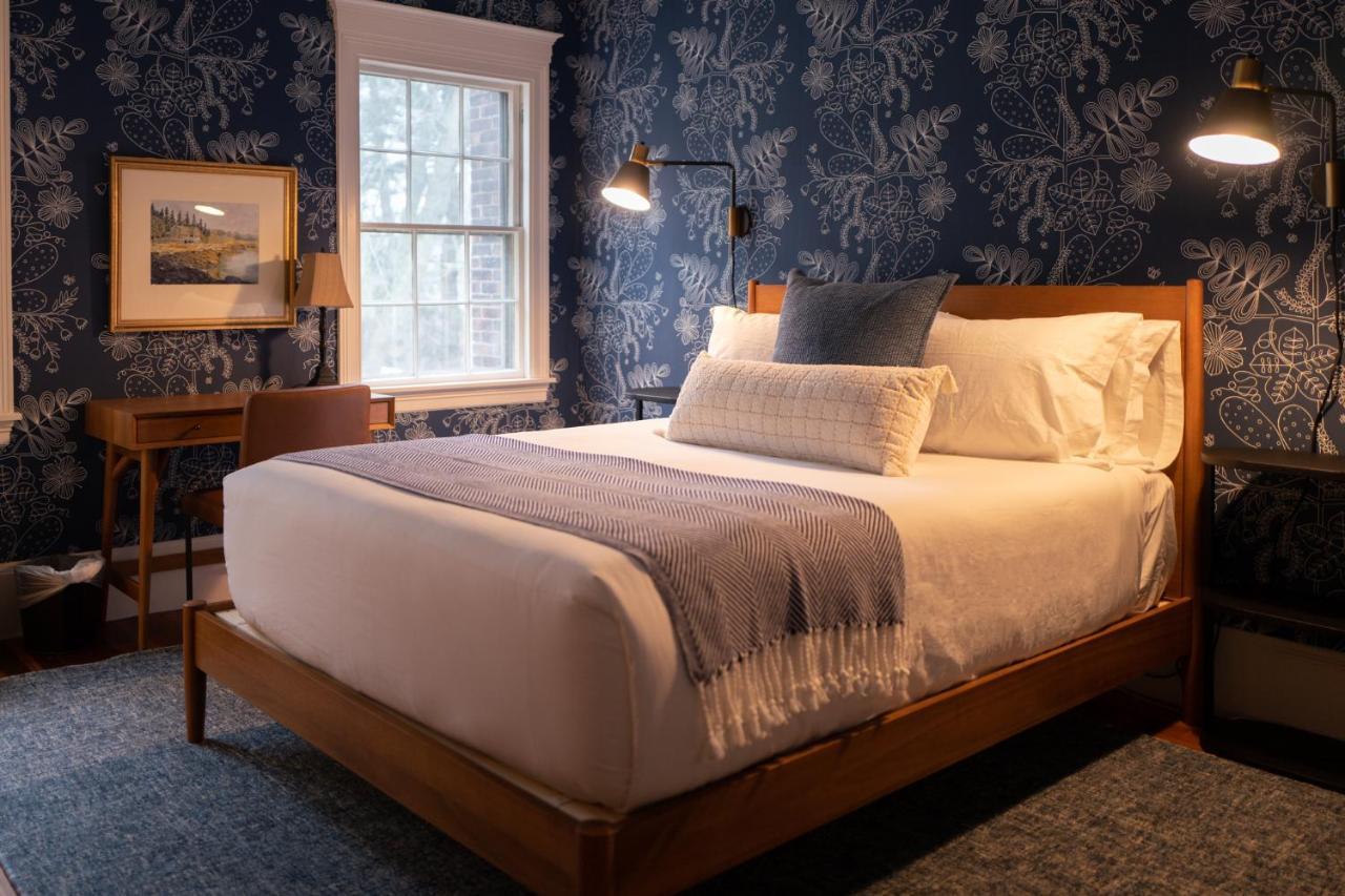 Onesixtyfive, The Inn On Park Row Brunswick Exteriör bild